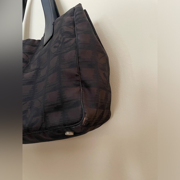 Authentic Chanel Tote 🖤 - Picture 8 of 13